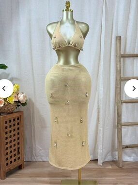 NWOT Endless Moon Beige Crochet Halter Bikini set with seashells size S